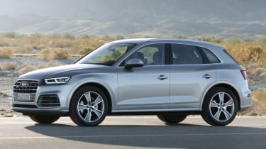 Audi Q5 SUV - front quarter silver 2