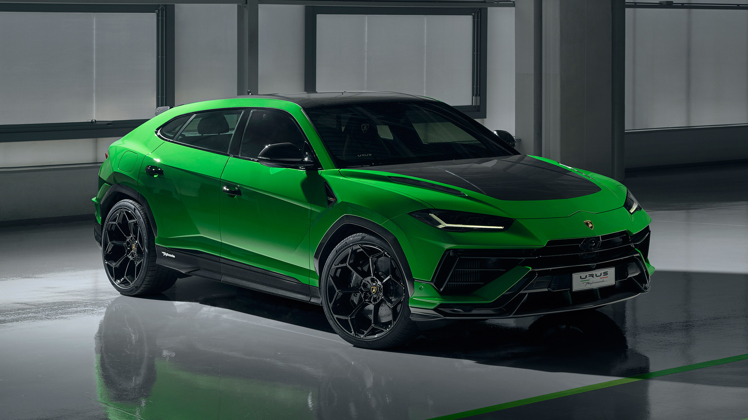 Lamborghini Urus Performante revealed – features more power and less weight  | evo
