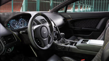 Aston Martin V8 Vantage N430 - interior