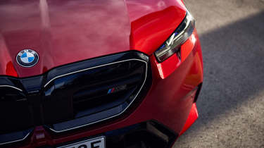 BMW M5 Touring - front light