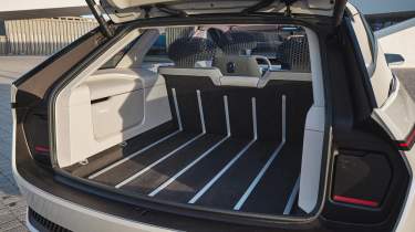 Skoda Vision O concept - boot side