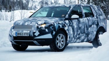 Baby Land Rover Discovery 2014 spy - front
