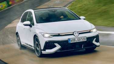 Volkswagen Golf GTI Clubsport - front action