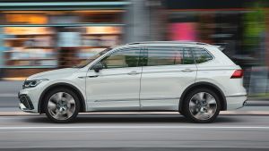 Volkswagen Tiguan Allspace - side