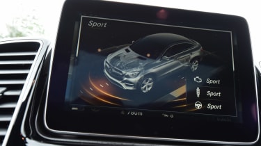 Mercedes GLE Coupe 2015 screen