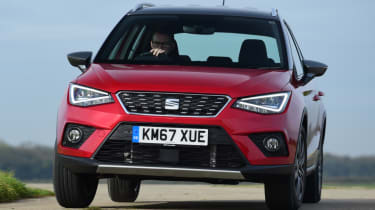 SEAT Arona - front action