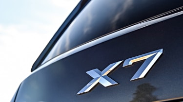 BMW X7 - badge