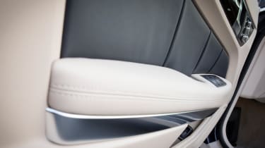 Mercedes E400 Coupe interior detail