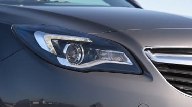 Vauxhall Insignia - front light detail