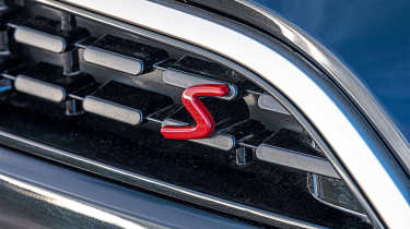 MINI Cooper S - S Badge