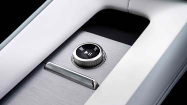 Polestar 4 - volume control