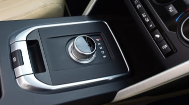 Land Rover Discovery Sport - centre console