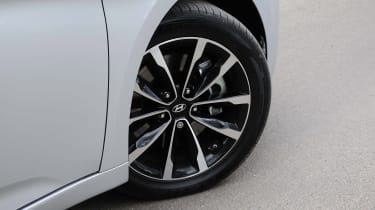 Hyundai i40 Tourer 2015 wheel