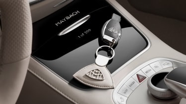 Mercedes-Maybach S650 Cabrio - centre console