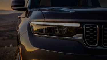 Jeep Grand Cherokee SUV - headlight