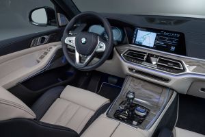 New BMW X7 studio shoot interior