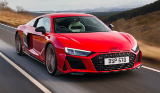 Audi R8 Performance RWD Edition - front tracking
