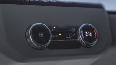 Ford Tourneo Custom - controls