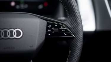 Audi Q4 e-tron - steering wheel