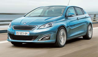 Peugeot 308 front tracking