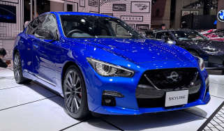 Nissan Skyline - front 3/4