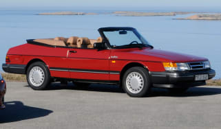 Top 10 Future Classics - Saab 900 Cabriolet