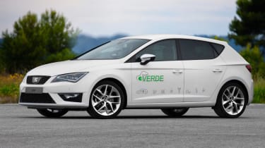 SEAT Leon Verde plug-in hybrid side