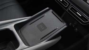 Hyundai Inster - wireless phone charger
