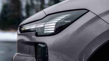 Volvo EX60 - front light