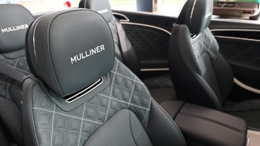Bentley Continental GTC - headrests
