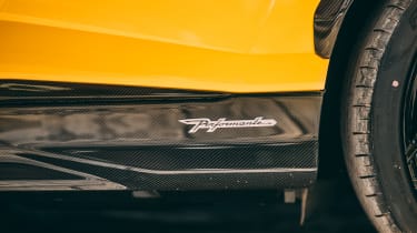  Lamborghini Urus Performante - sill