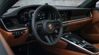 Porsche 911 Carrera S facelift - dash