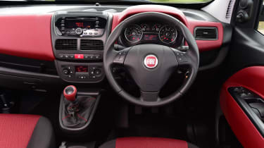 Fiat Doblo 2016 - interior