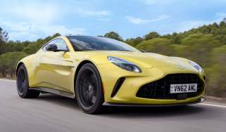 Aston Martin Vantage - front