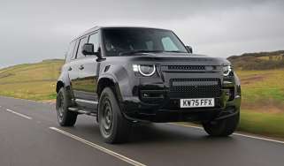 Land Rover Defender OCTA Black - front tracking