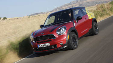 MINI Paceman front tracking