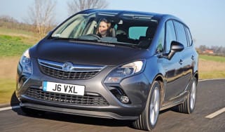 Vauxhall Zafira Tourer Elite front tracking