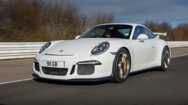 Porsche 911 GT3 tracking