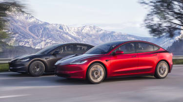 Tesla Model 3 facelift - action