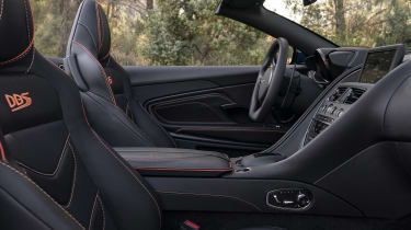 Aston Martin DBS Superleggera Volante - interior
