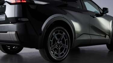 Subaru Uncharted - rear detail