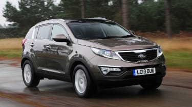 Kia Sportage SUV 2013 tracking