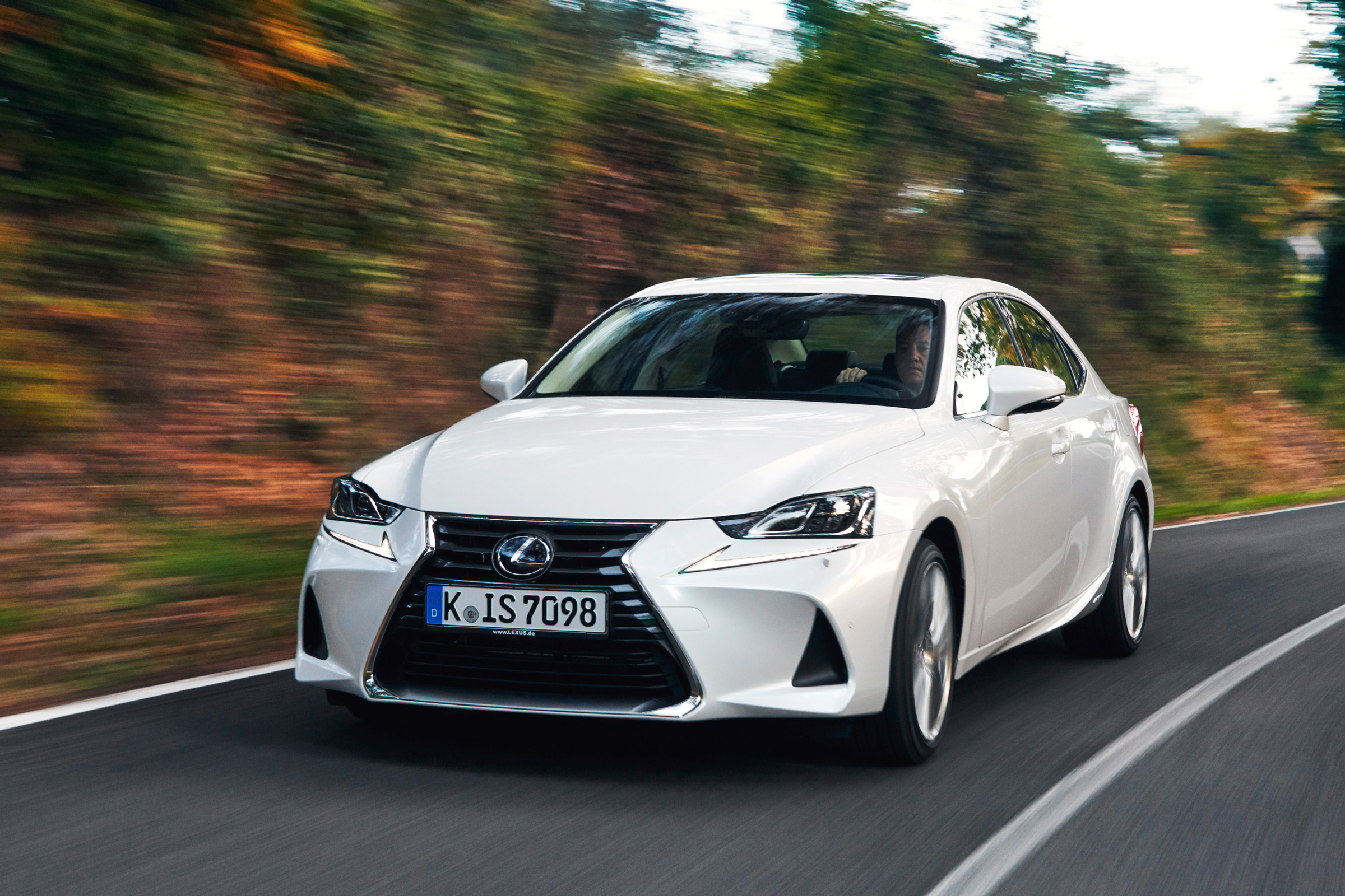 New Lexus Is Facelift 17 Review Auto Express