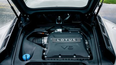 Lotus Emira prototype - engine