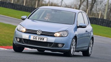 Volkswagen Golf GT 1.4 TSI 160 front cornering