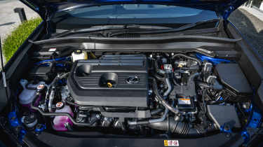 Lexus UX 350h+ F-Sport - engine bay