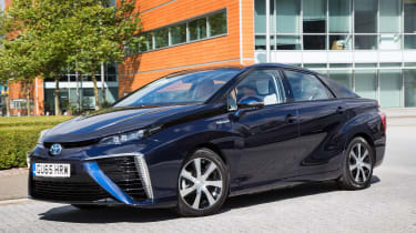 Toyota Mirai - front/side 2