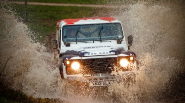 Land Rover Defender Challenge mud