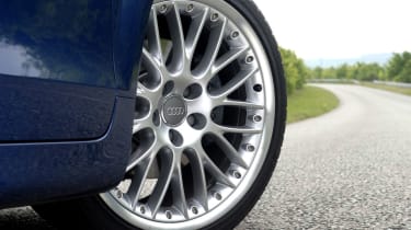 Audi TT Roadster 2.0T FSI wheel