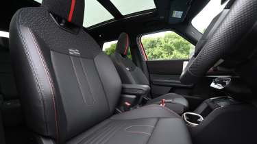 MINI Countryman JCW - front seats